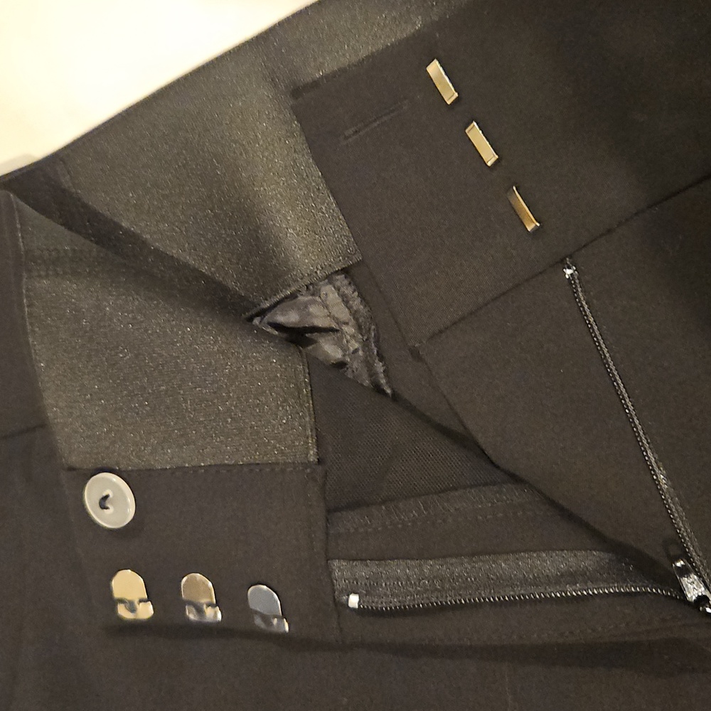 A. Byer Women's Waist Slimming Black Dress Pants Size 7 - Picture 6 of 8